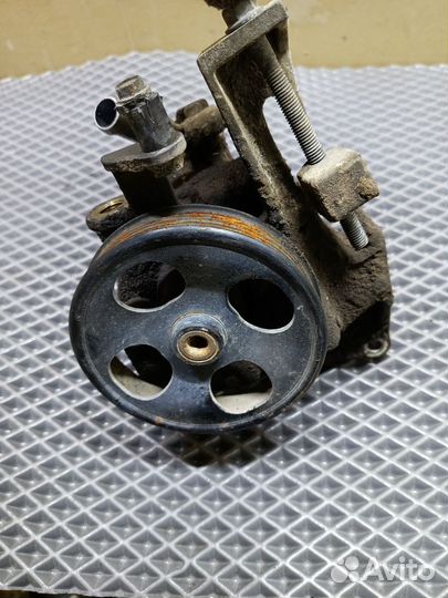 Насос гур Субару Форестер