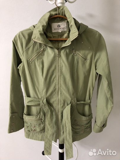 Женская верхняя одежда 46р