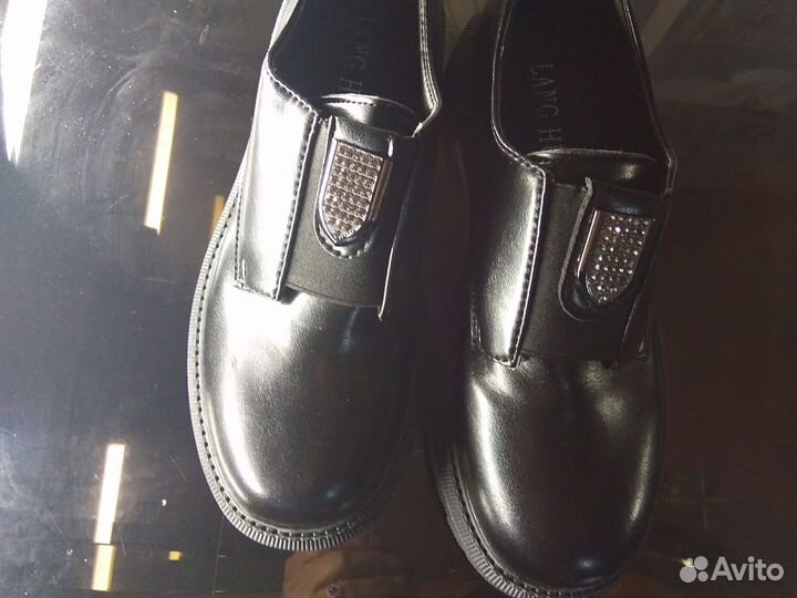 Туфли женские 39 размер черные новые