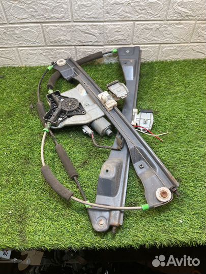 Стеклоподъемник ссанг енг кайрон