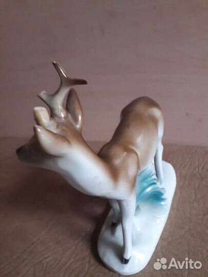 Олень. Статуэтка. Германия