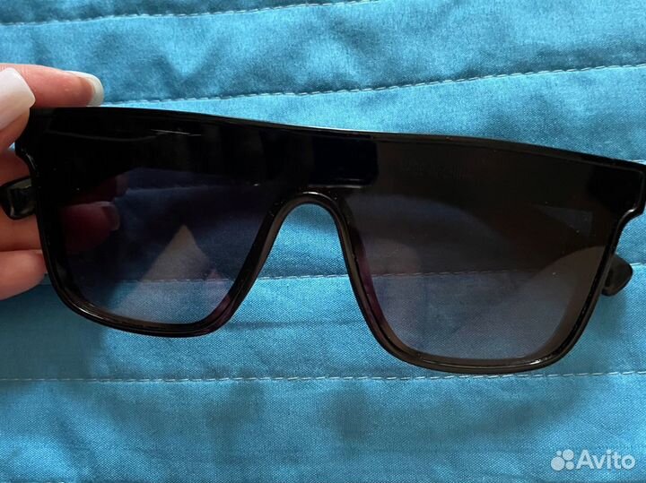 Солнцезащитные очки