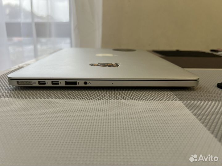 Apple MacBook Pro 13 retina 2015 i5/8/512 gb