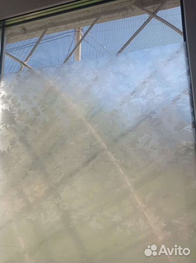 Самоклеющаяся пленка на стекло