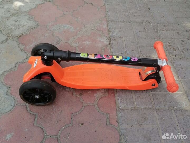 Самокат детский трехколесный складной