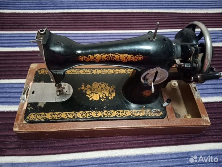Швейная машинка подольская ручная