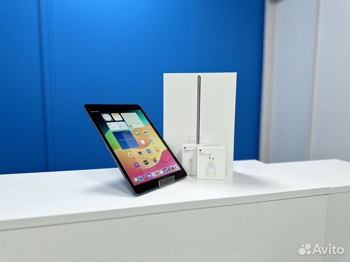 iPad 8, Black, 32 Gb / Q1GC*