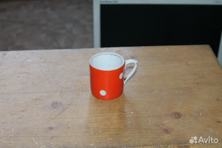 Маленькая кружка, интересные стаканы, рюмки