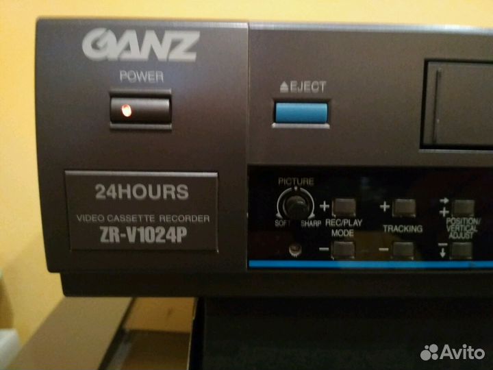 Спецвидеомагнитофон ganz ZR-V1024P