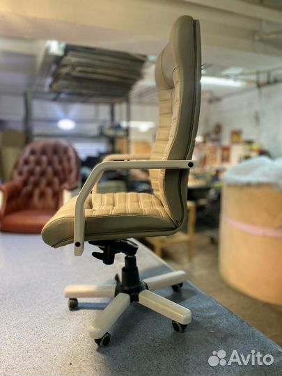 Компьютерное кресло