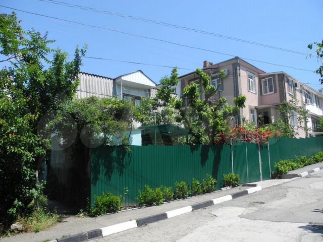 Комната 12 м² в 1-к., 1/2 эт.