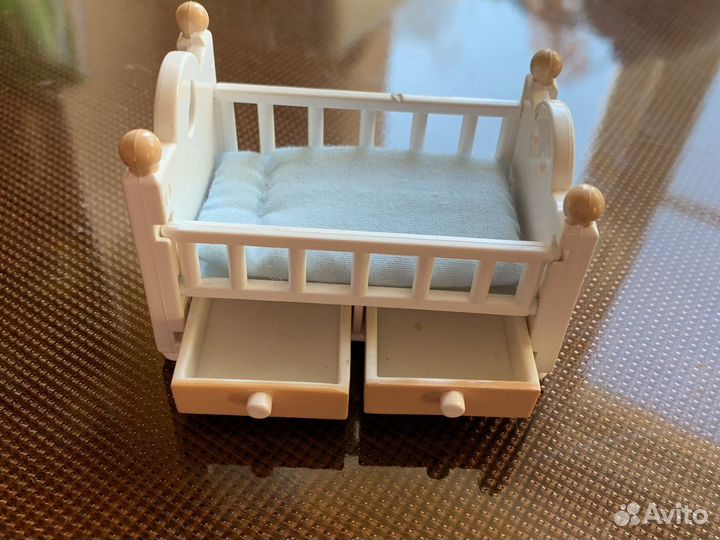 Кроватка для кукол размер 7*4