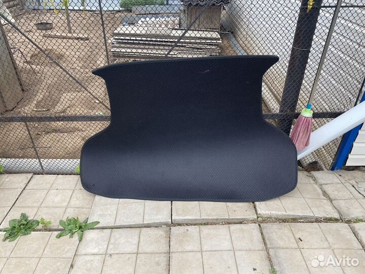 Коврик в багажник priora универсал
