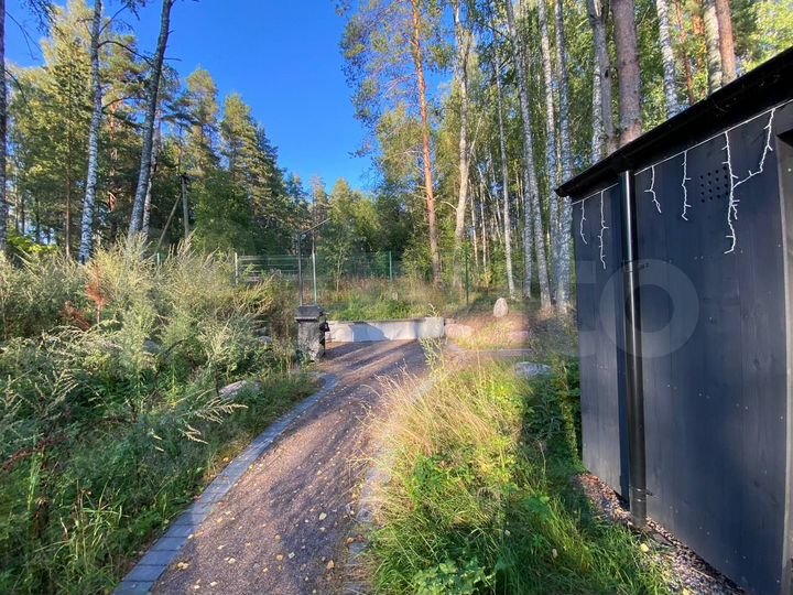 Дом 77 м² на участке 2 га