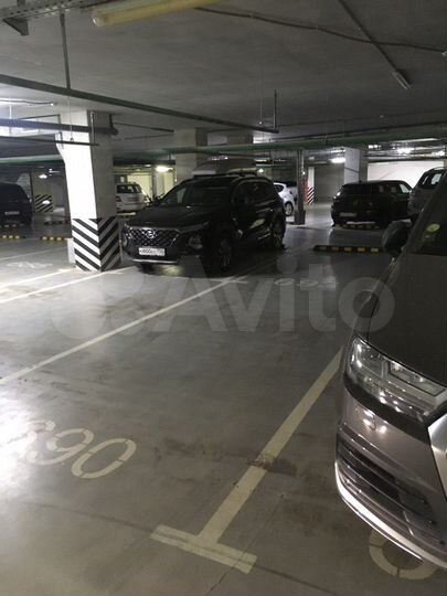 Машиноместо, 27 м²