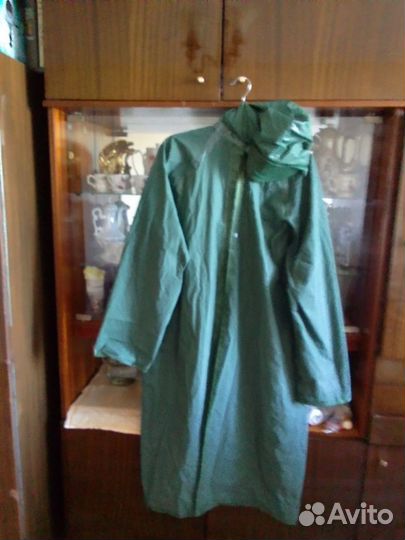 Плащ-дождевик