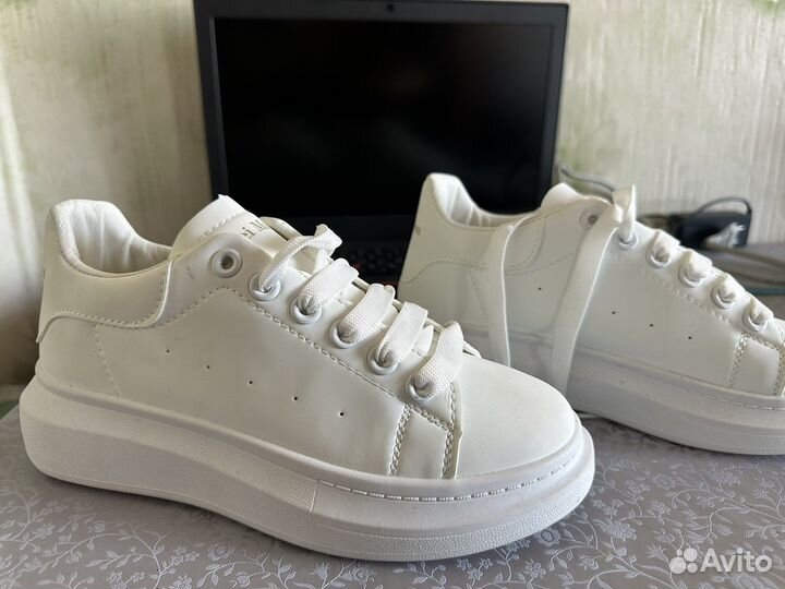 Женские 1500 и мужские 1700