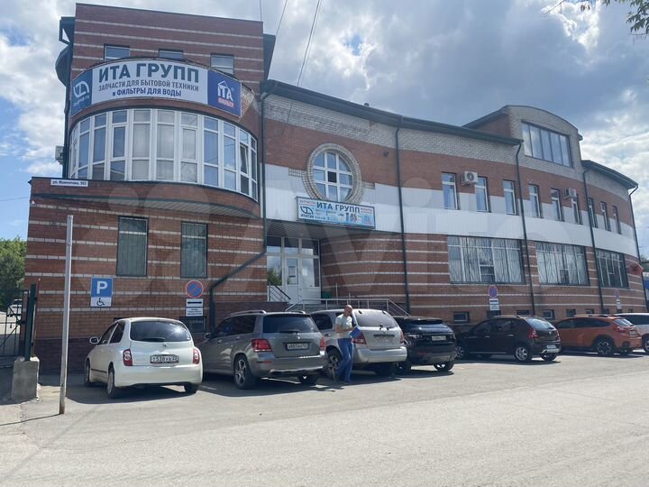 Офисные помещения: 25, 39, 41м²; 81м² (3 кабинета)