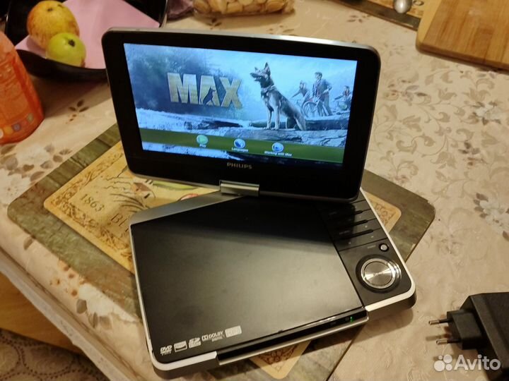 Портативный видеопроигрыватель