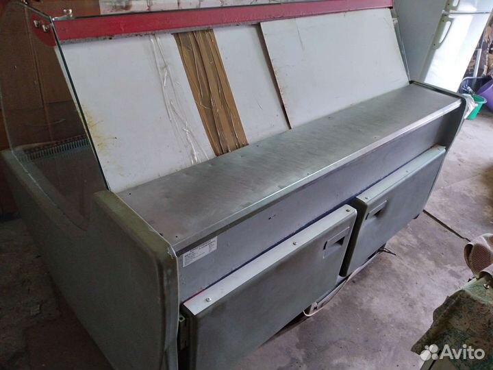 Холодильная витрина бу