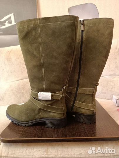 Сапоги женские новые