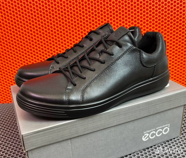 Кроссовки Ecco легкие