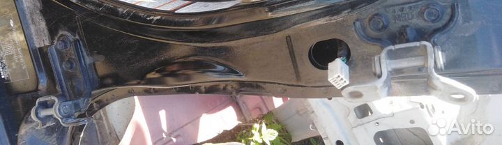 Subaru XV GP 13г Forester S13 Петля Двери Шарнир