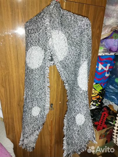 Шарфы, палантины