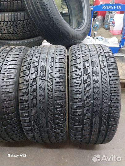 Kumho WinterCraft KW27 225/40 R18 и 255/35 R18 94V