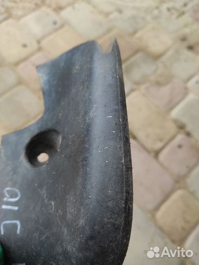 Брызговик Nissan Qashqai J10