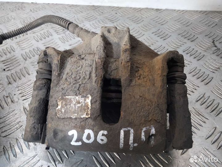 Передние суппорта Пежо 206