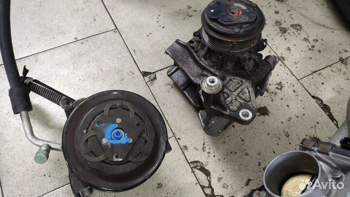 Продам навесные элементы субару