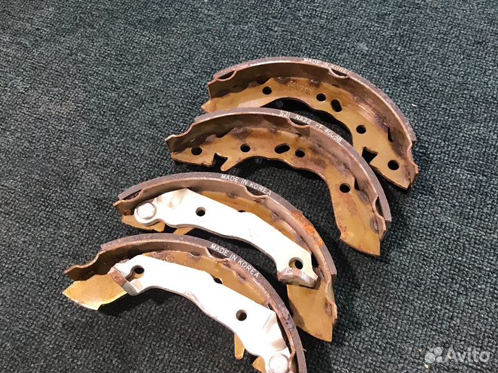 Тормозные колодки барабанные