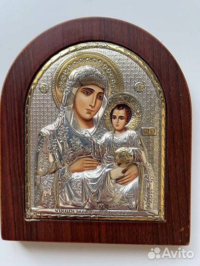 Икона Божьей Матери с позолотой
