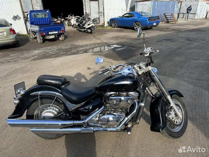 Suzuki VL 400 intruder classic