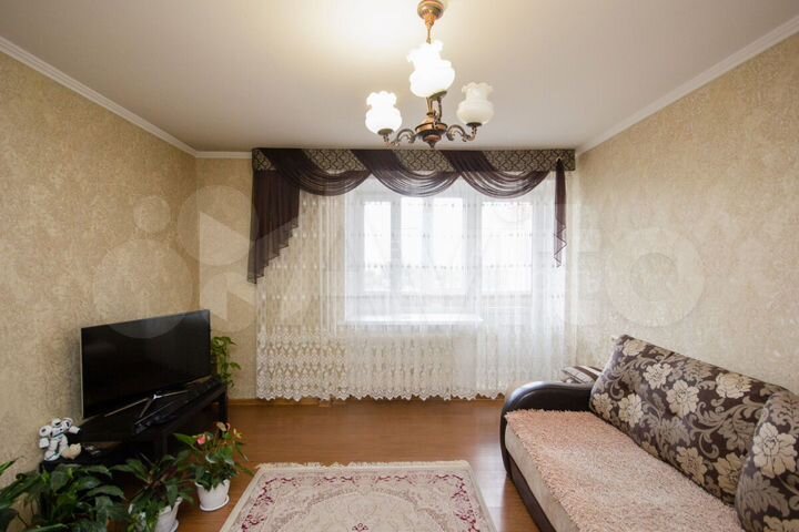 4-к. квартира, 73 м², 8/9 эт.