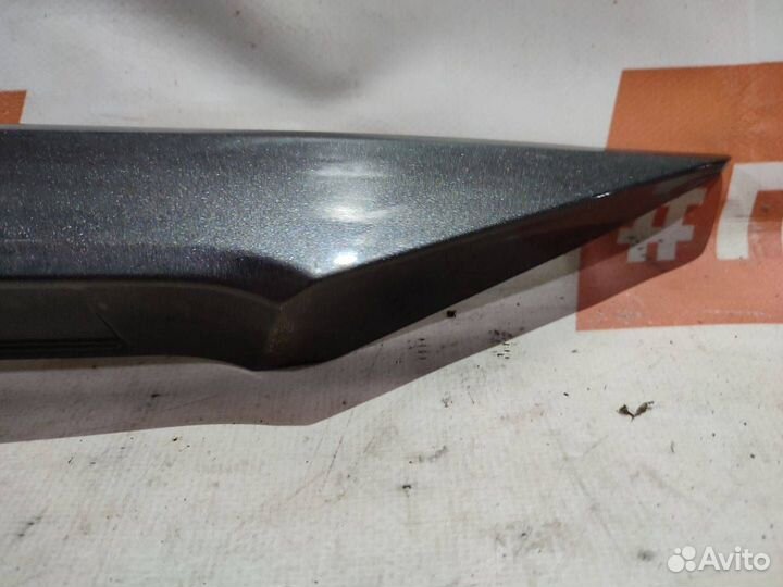 Накладка двери (крышки) багажника Toyota Camry