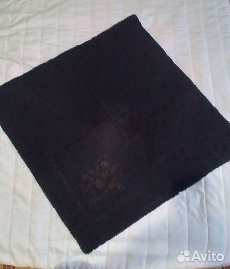 Платок черный шерстяной