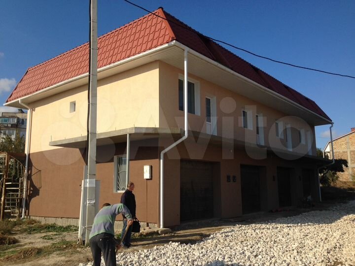 2-к. квартира, 121 м², 2/3 эт.