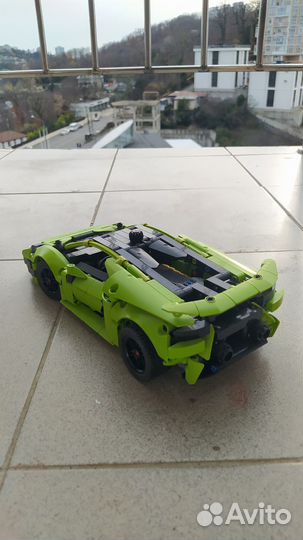 Lego technic lamborghini 42161