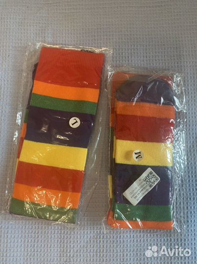 Носки-гольфы в полоску разноцветные, новые