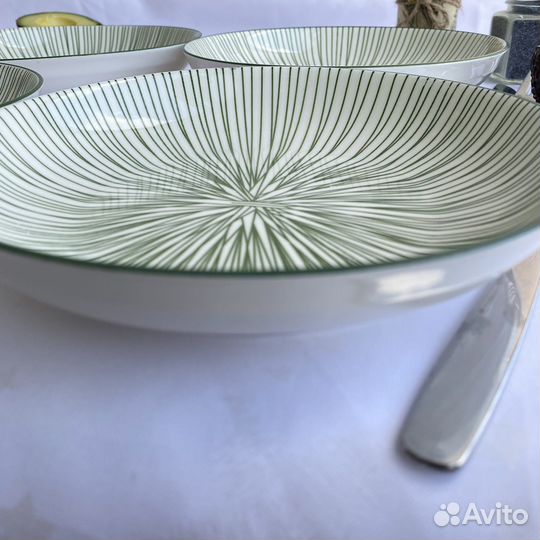 Тарелки 4 шт фарфоровые