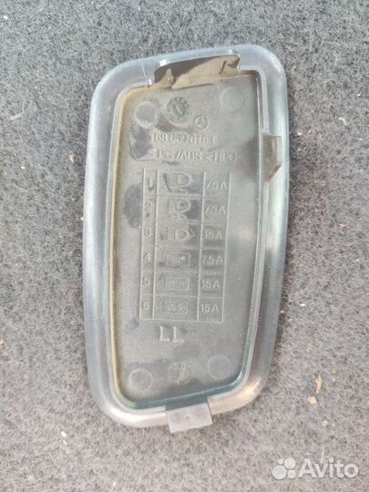 Крышка предохранителей торпедо Мерседес А кл. W168