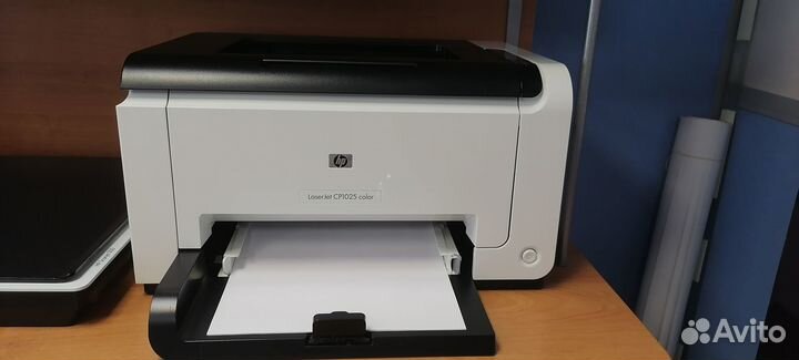 Принтер HP LaserJet CP1025 color
