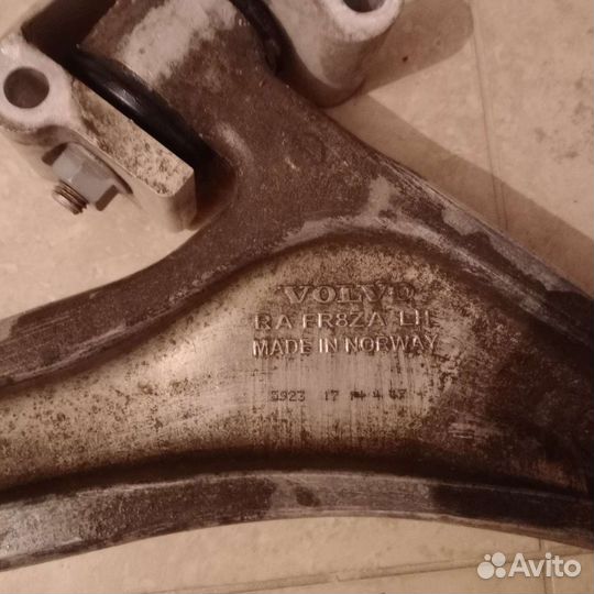 Volvo XC90 ll фара,рычаг,решетка