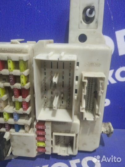 Блок предохранителей Ford Focus 2 седан qqdb 2006