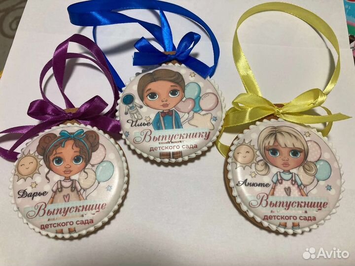 Топперы, пряники, леденцы, торты