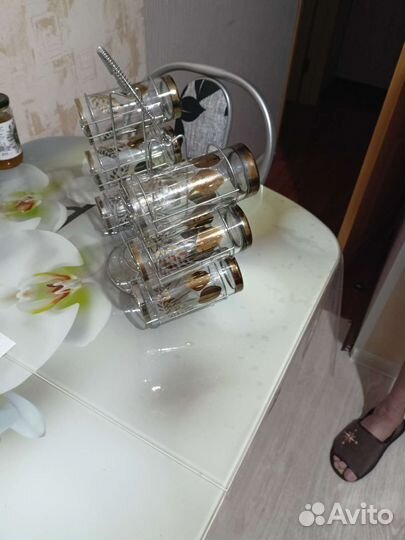 Подставка с стаканами