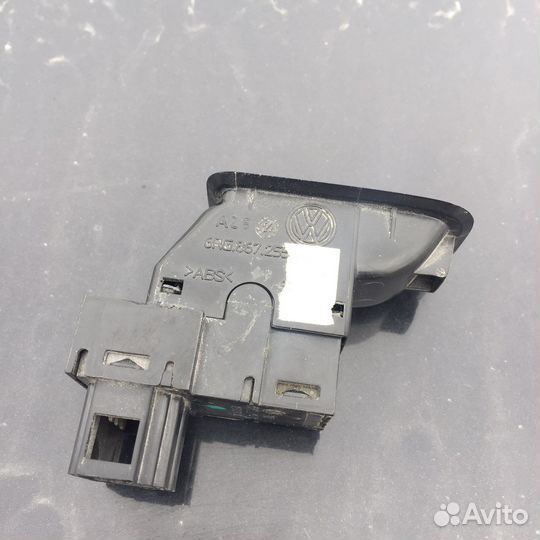 Кнопка стеклоподъемника на volkswagen polo