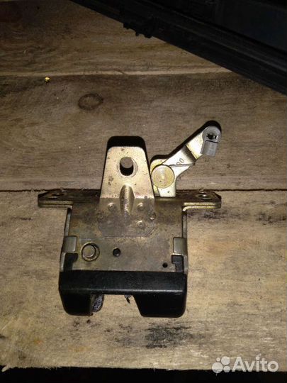 Замок багажника Opel Astra G